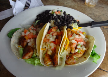 Lulu’s Bait Shack signature dishes Mahi Tacos
Shrimp Tacos
Shrimp Po Boy
